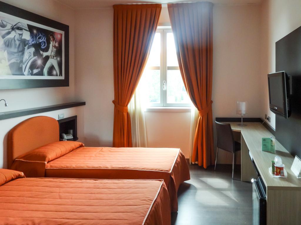Hotel Mito Оссона Экстерьер фото