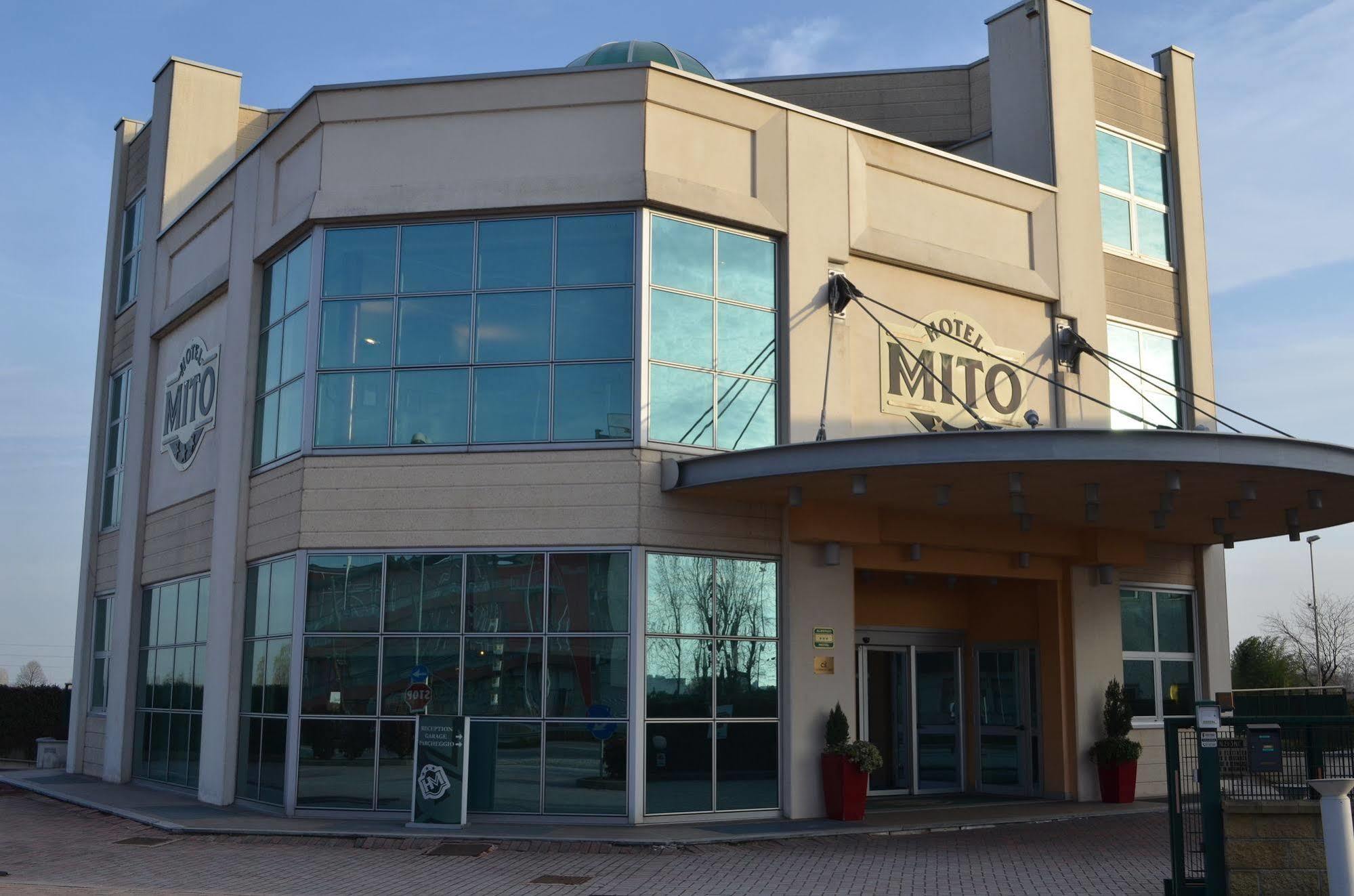 Hotel Mito Оссона Экстерьер фото