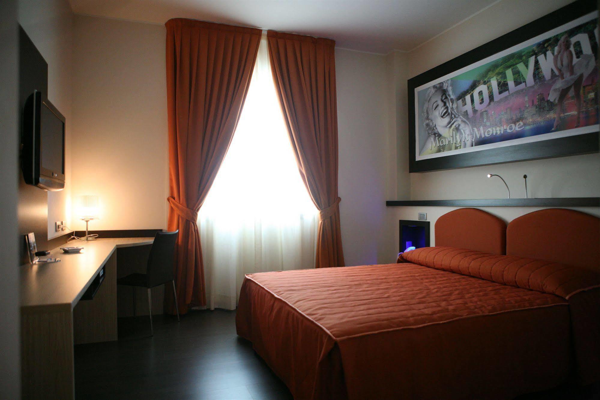 Hotel Mito Оссона Экстерьер фото