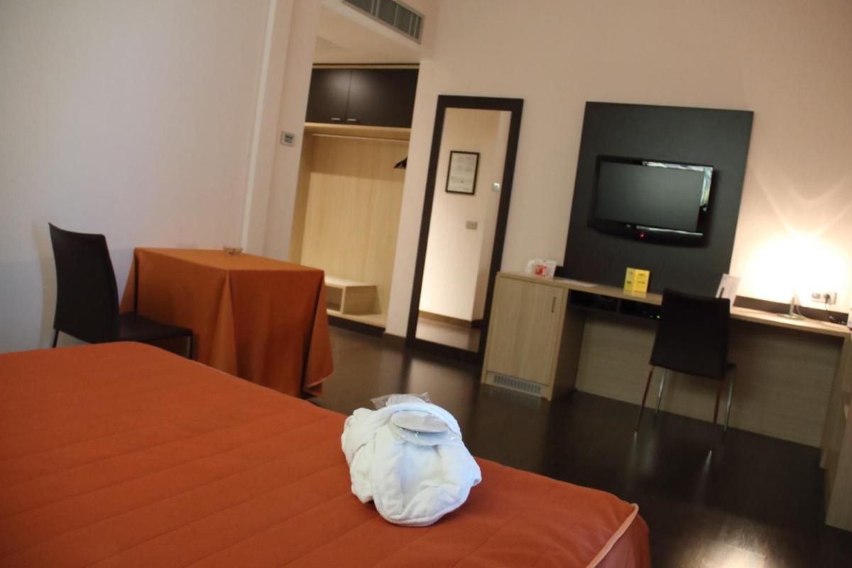 Hotel Mito Оссона Экстерьер фото