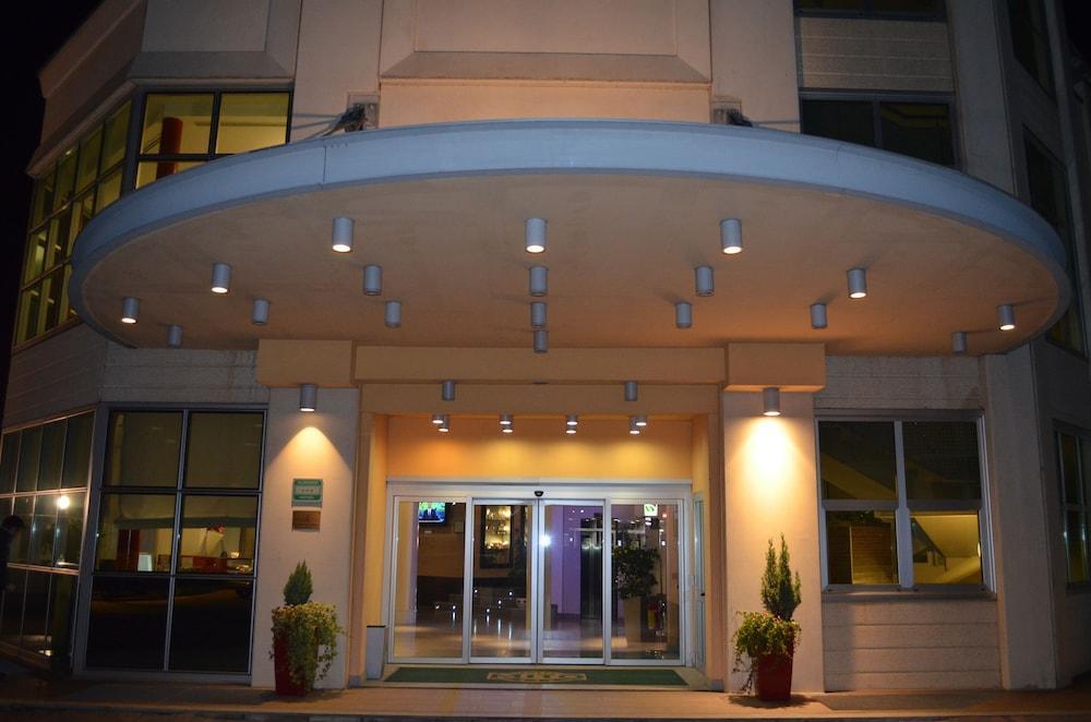 Hotel Mito Оссона Экстерьер фото